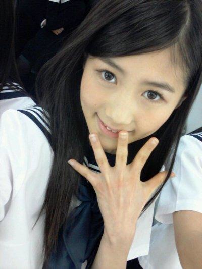 AKB48渡辺麻友、前髪ばっさりイメチェン姿を公開　小嶋陽菜らメンバーも絶賛「かわいいわ」