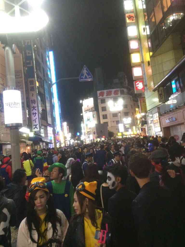 【ハロウィーン騒動】とうとう逮捕者 無職男、エアガンのようなもので警察官を殴打