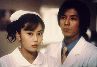 観月ありさ　青山光司氏とラブラブ帰国