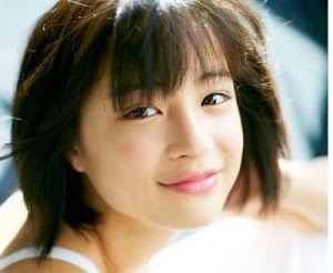 広瀬すずのツインテールに舌出し笑顔が破壊力ありすぎると話題に「鬼可愛い」「キュン死ぬ…」