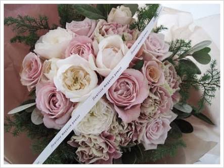 薔薇の画像を持ち寄りましょう