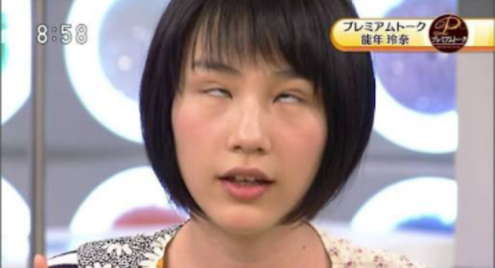 すみれの変顔がレベル高すぎ「そんなに口歪むもんなん？」