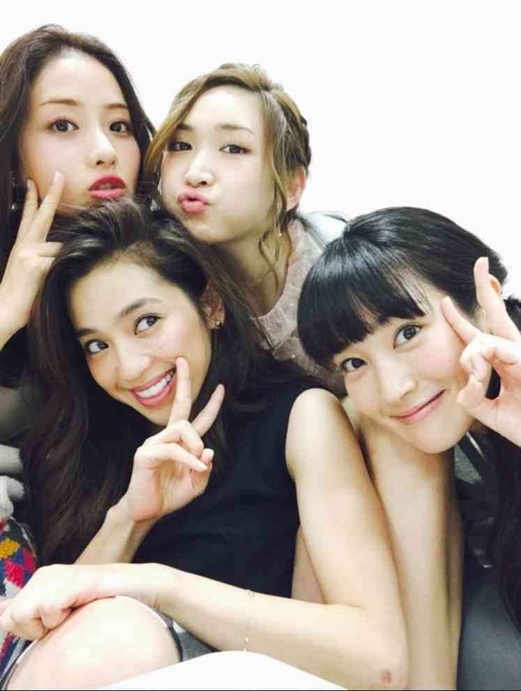 紗栄子、月9『5→9』女子会の写真に「番宣臭すごい」！「むしろ自分のPR目的」との指摘も