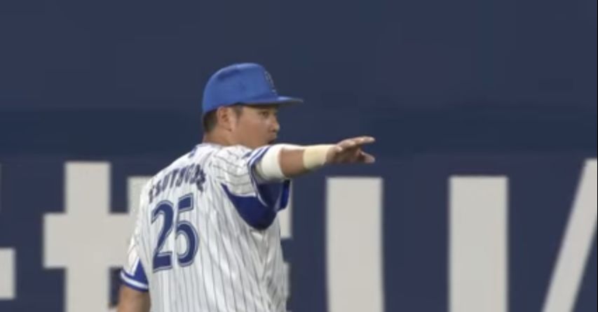 スポーツチ一ムどこを応援していますか？
