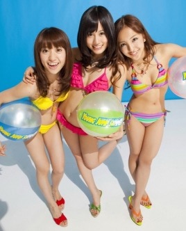 ヒールを履いてない脚の画像