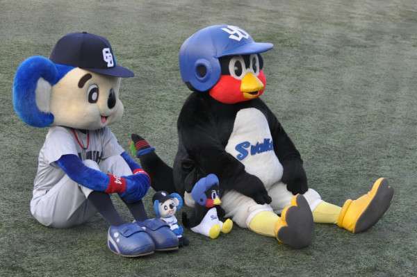 つば九郎が好きな人〜!