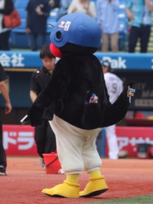 つば九郎が好きな人〜!