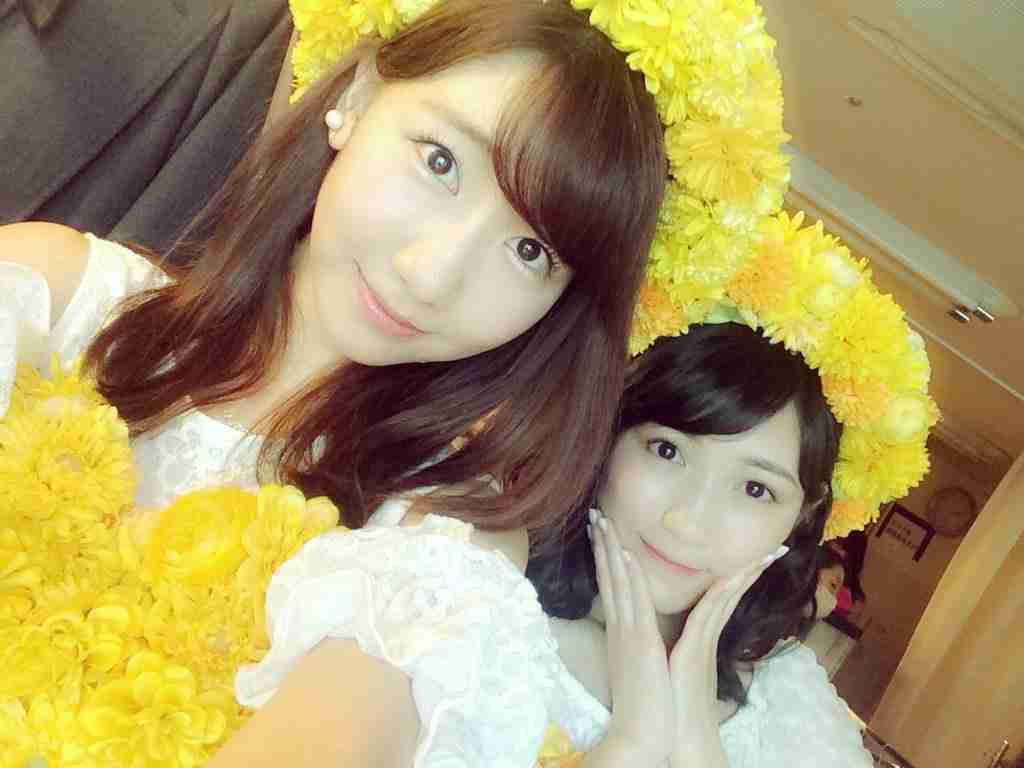 AKB48柏木由紀、ミニスカでぷりんぷりん　初日公演でベテランの風格