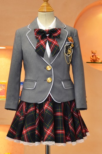 卒業したあとの制服