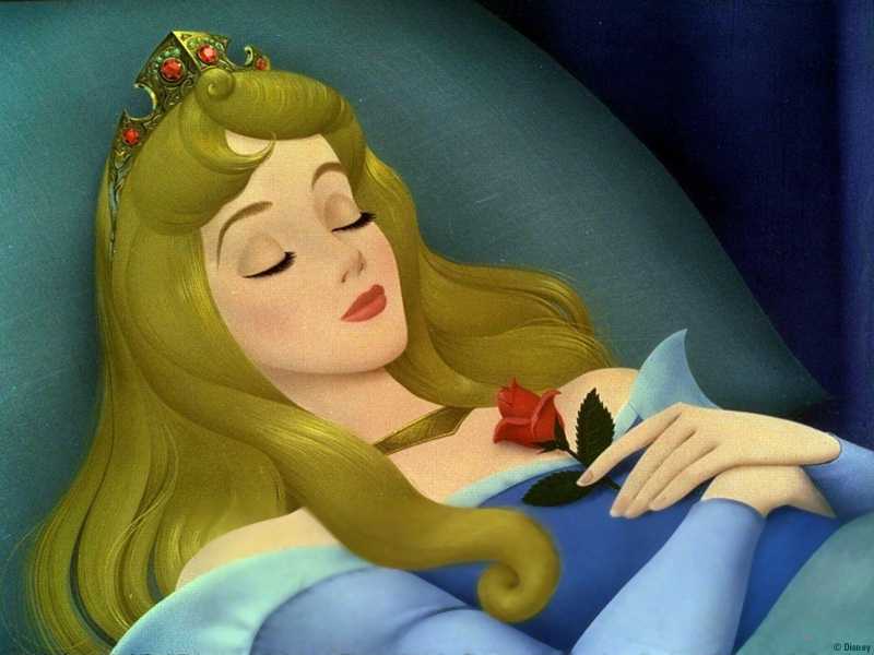 睡眠薬飲んでる人。