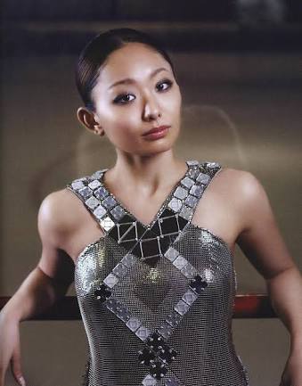 女装が似合う男性有名人