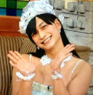 女装が似合う男性有名人