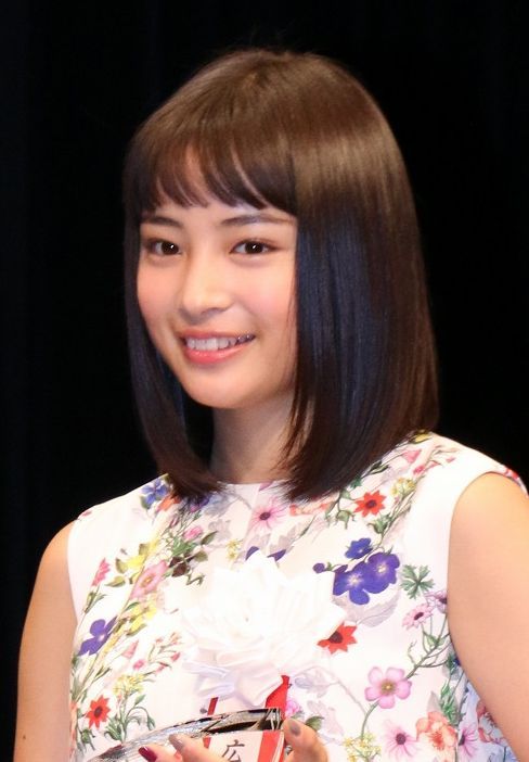 「笑顔」が印象的な芸能人は？