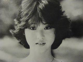 ガルちゃん白黒写真展開催