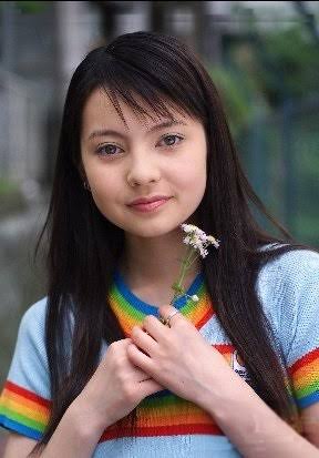 ベッキー、朝の生番組出演!何事もなかったかのように進む。ゲス川谷絵音とはすでに決別報道