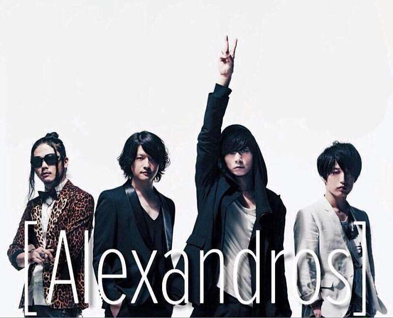 好きなアーティストのLIVE中の画像を貼るトピ