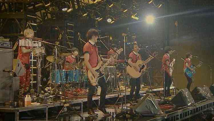 好きなアーティストのLIVE中の画像を貼るトピ