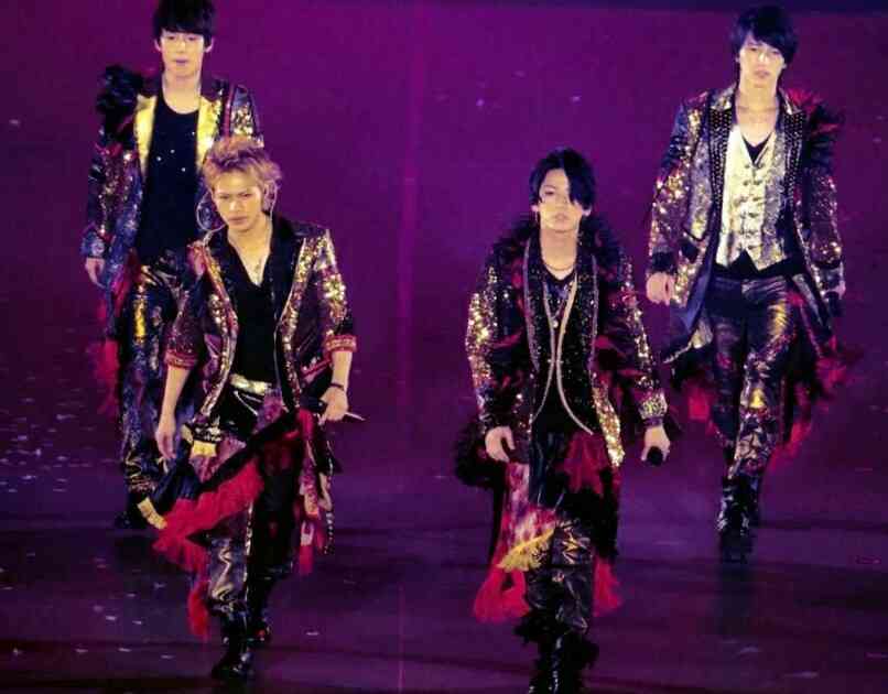 好きなアーティストのLIVE中の画像を貼るトピ