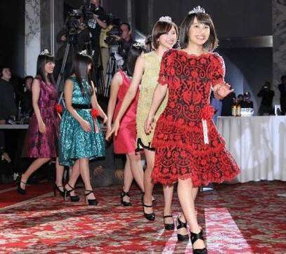 ももいろクローバーZの微妙すぎる演出に報道陣ら失笑