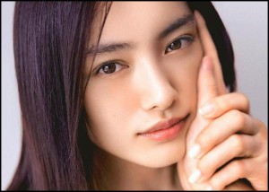 周りに芸能人より可愛い綺麗な人はいますか？