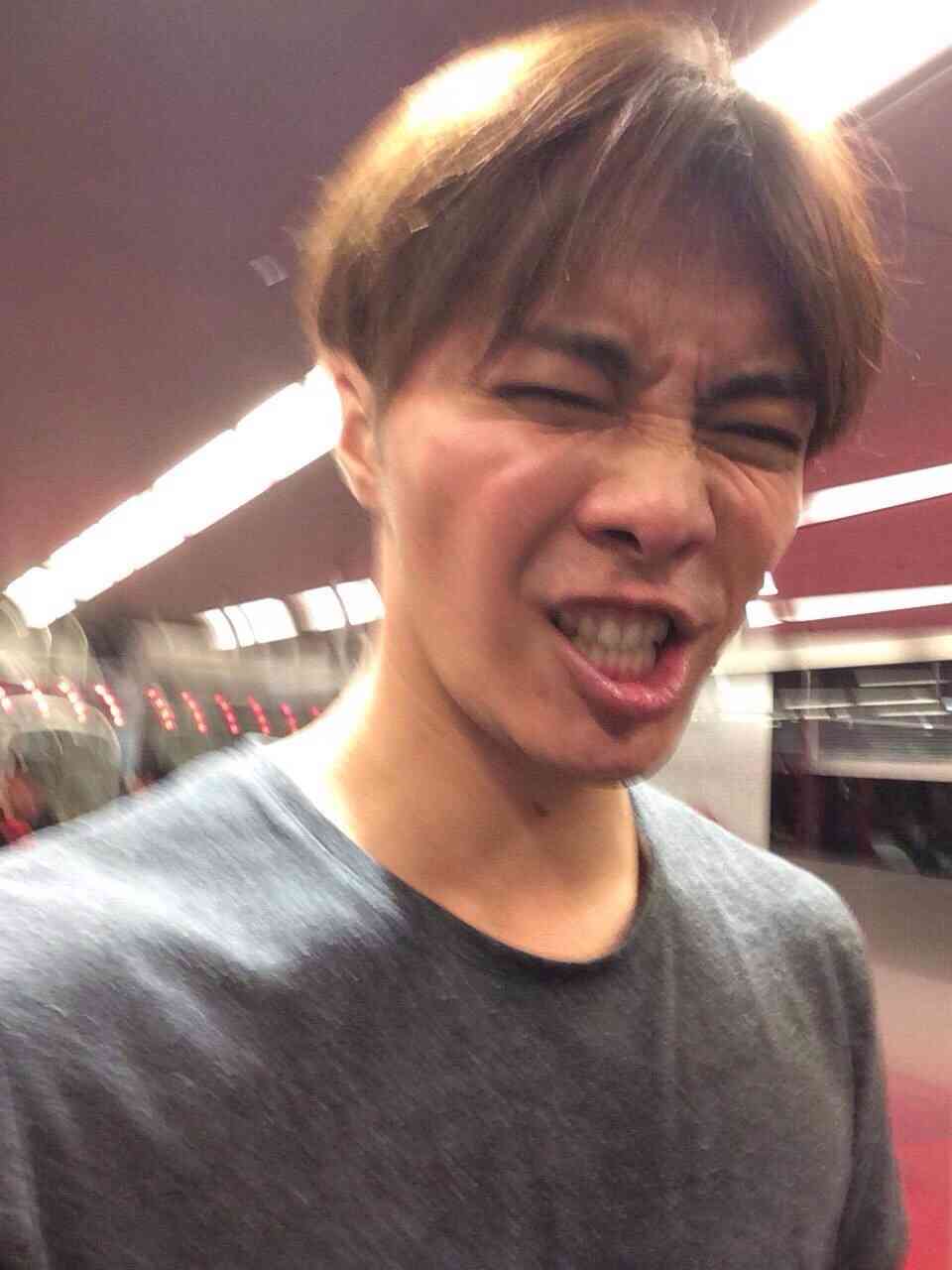 有名人！残念な髪型選手権！