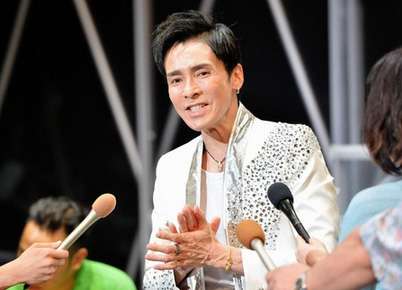 首のシワに効く化粧品