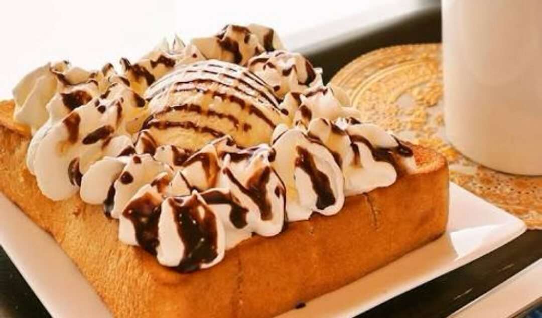 生クリームたっぷりスイーツ 画像