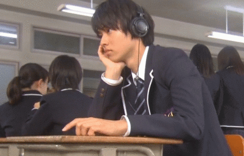 山崎賢人、人生初の金髪に！二階堂ふみと制服2ショット解禁