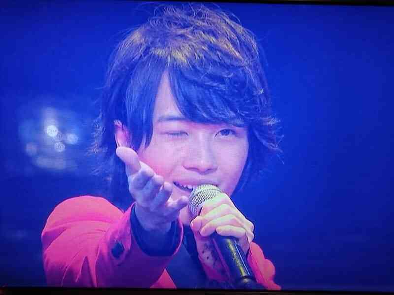 ウインクしてる芸能人の画像