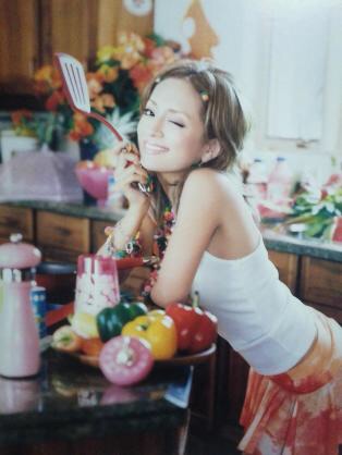ウインクしてる芸能人の画像