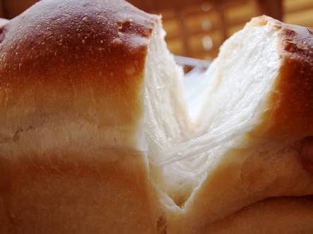 食パン、どれくらいの頻度で買いますか？