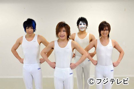 ベッキー、裏の顔と不遜ぶりが露呈…飲み物冷たくてADに激怒、機内で一般人に舌打ち