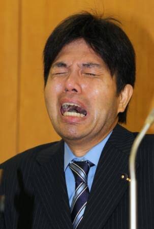 有名人の泣き顔の画像を貼るトピ