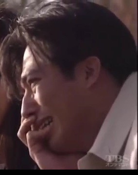 有名人の泣き顔の画像を貼るトピ