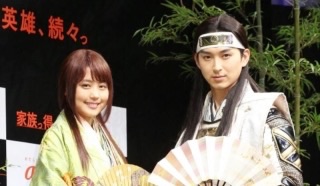 松田翔太、上半身裸の自撮りにファン興奮「イケメンすぎ」「色気ぷんぷん」