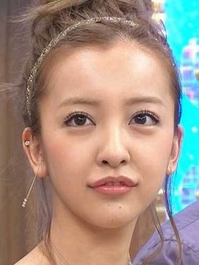 ややグロ整形手術動画もUP、ちいめろの理想は「自然界にあり得ない顔」