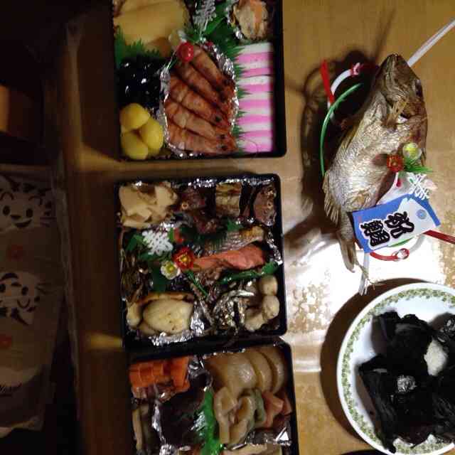 自分の作ったおせちの写真を載せるトピ