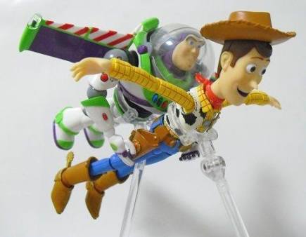 色々なものが飛んでる画像を貼るトピ
