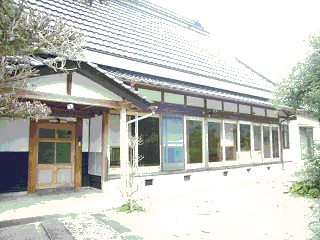 家を建てるなら平屋?二階建て?