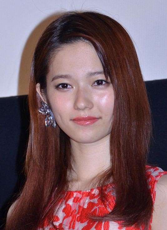 AKB48島崎遥香、なりたい顔は「沢尻エリカさん」憧れの女優は4人と明かす