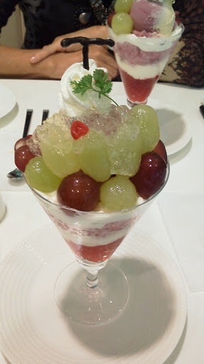 美味しそうなパフェの画像ください！