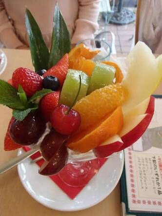 美味しそうなパフェの画像ください！