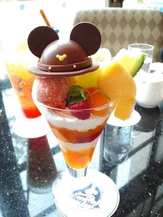美味しそうなパフェの画像ください！
