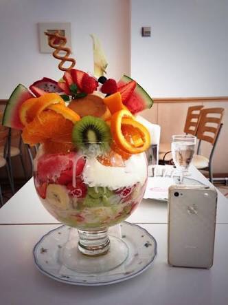美味しそうなパフェの画像ください！