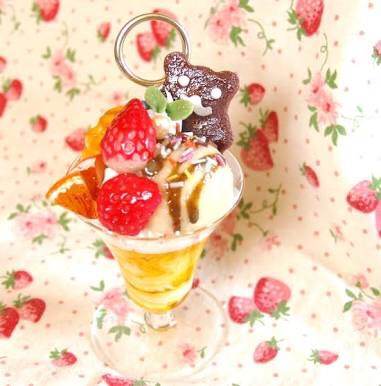 美味しそうなパフェの画像ください！