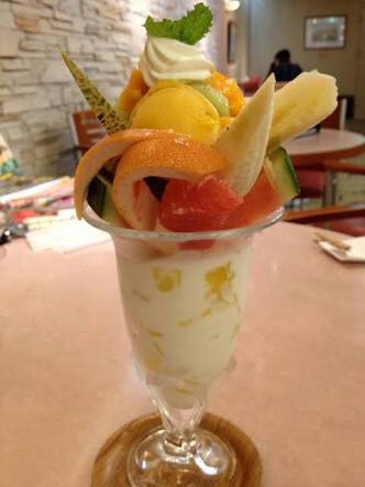 美味しそうなパフェの画像ください！