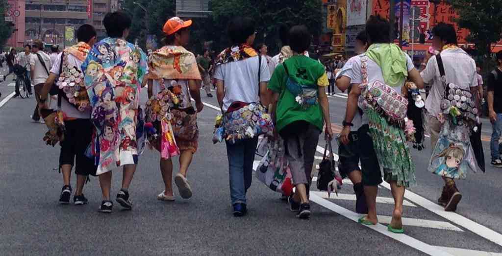 集団でいる画像を貼るトピ