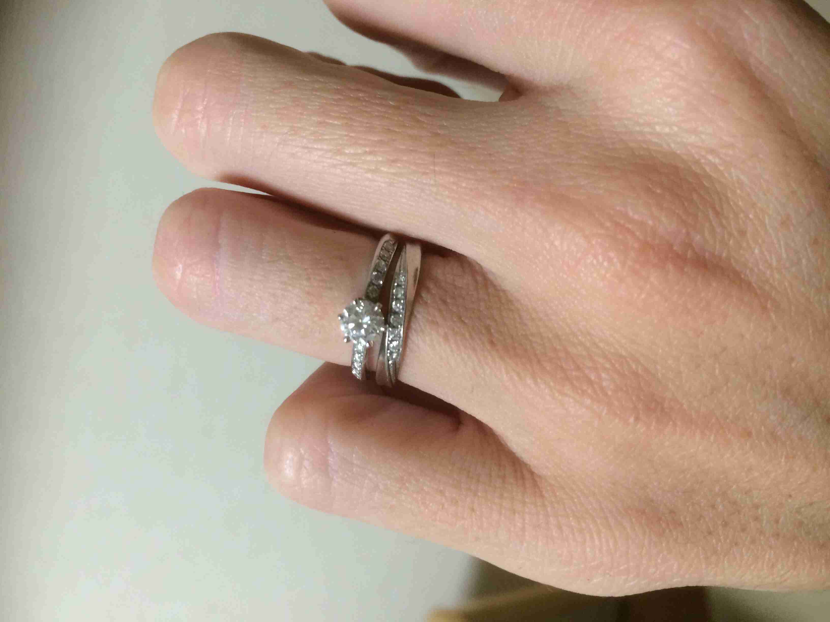 【ぶっちゃけ】婚約指輪はいくらでしたか？