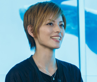 宝塚の煌びやかなヘアメイク、衣装の画像を下さい！