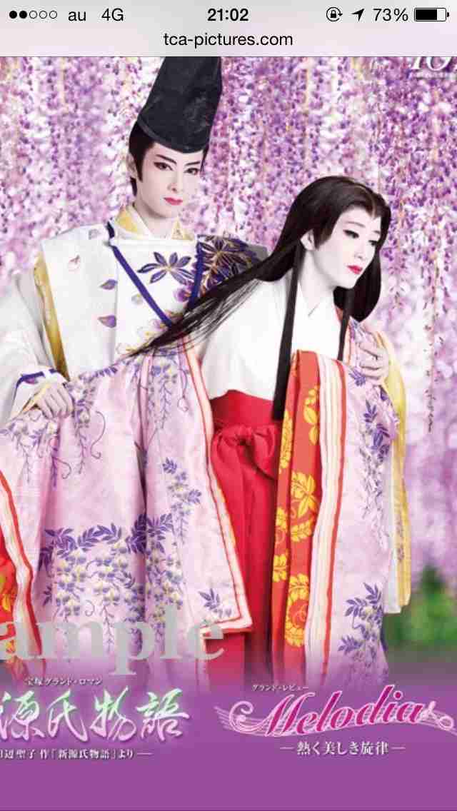 宝塚の煌びやかなヘアメイク、衣装の画像を下さい！